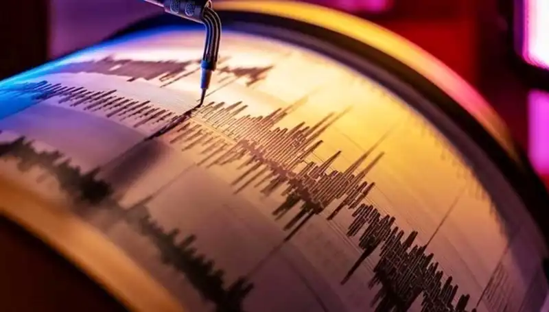 Kütahya’da 3,5 Büyüklüğünde Deprem: Panik Hüküm Saldı!
