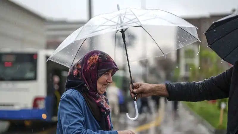 Yurtta Gök Gürültülü Sağanak Yağışlar: Bugünkü Hava Durumu Nasıl Olacak?