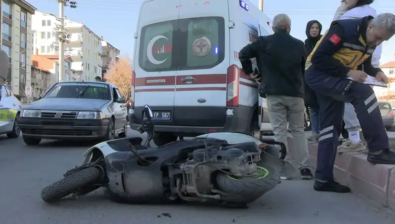Tavşanlı’da Feci Trafik Kazası: İki Yaralı, Kurtarma Çabaları Devam Ediyor