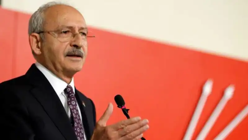 Kemal Kılıçdaroğlu'ndan Kurultay Kararına Destek: Parti İçin Bir Dönüm Noktası