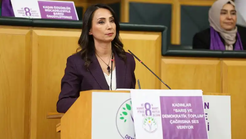 Tülay Hatimoğulları: DEM Parti’nin Güçlü Kadın Lideri Kimdir?