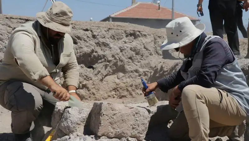 İç Anadolu'da Yeni Mozaik Keşfi: Tarihin Derinliklerine Yolculuk