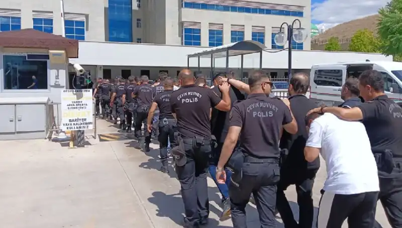 Ankara’da Tehdit ve Haraç Çetenize Şok Operasyon: Sıra Dışı Detaylar Ortaya Çıktı