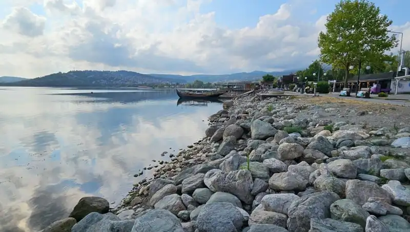 Sapanca Gölü'nde Su Seviyesi Düşerken Doğa ve Ekosistem Tehdit Altında