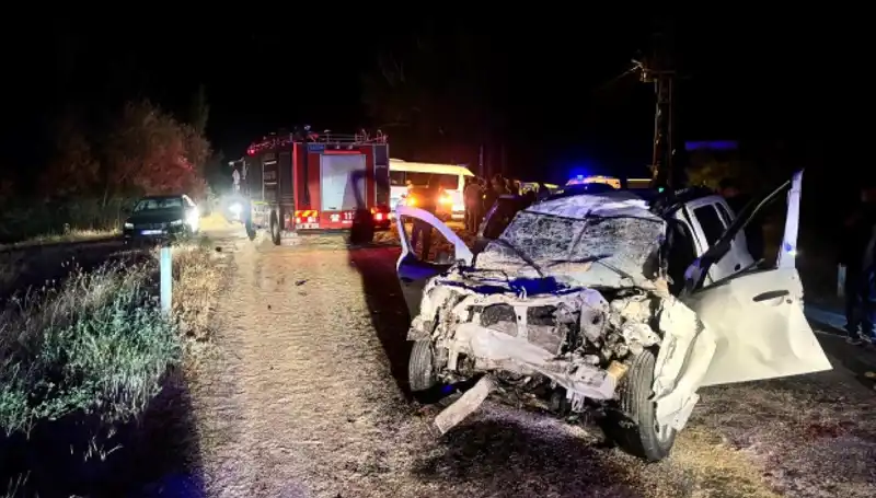 Ciple Traktör Çarpışması: 5 Kişi Yaralandı, Olay Anı Gözler Önünde