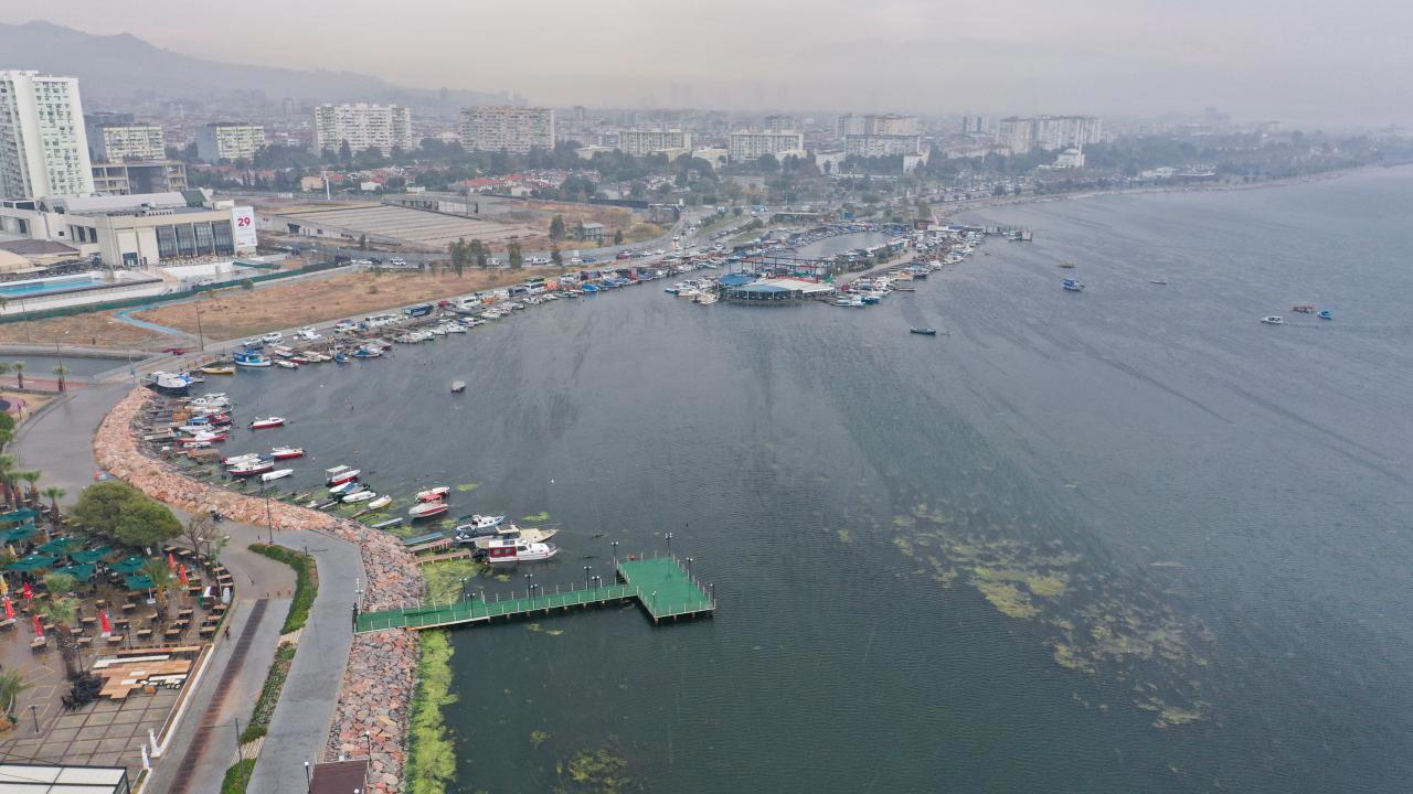 İzmir Körfezi'ndeki Kirlilik Sorumluları Hakkında Soruşturma Açıldı!