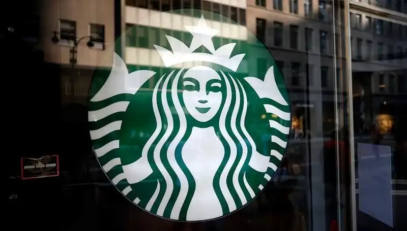 Starbucks'ın Küresel Satışlarındaki Düşüş: Nedenleri ve Gelecek Vizyonu