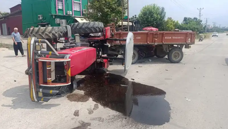 Traktör-Otomobil Çarpışması: İki Yaralı, Kaza Anı Kaçışları Düşündürüyor