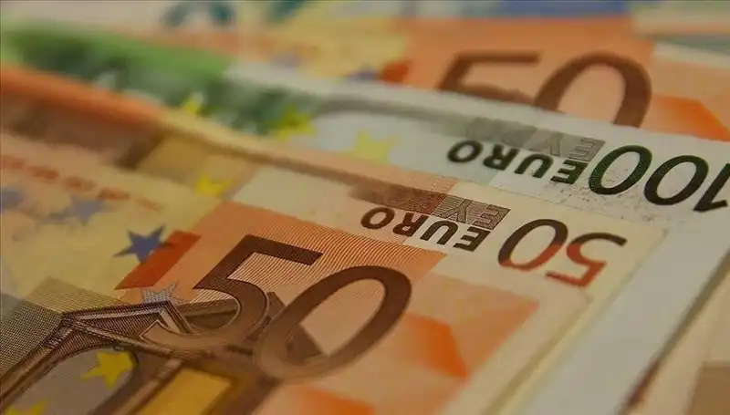 Euro’nun Zirve Dönemi Sona mı Eriyor? Uzmanlar Yanıtladı