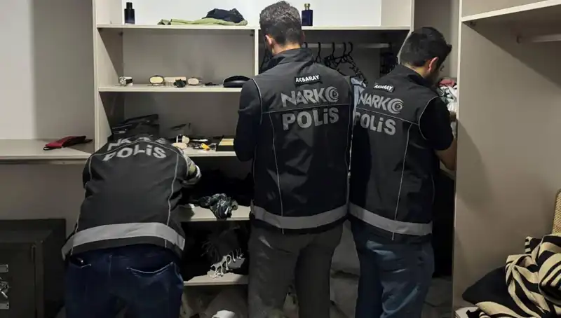 Uyuşturucu Operasyonunda Ele Geçirilen F Serisi Dolar Şok Yarattı