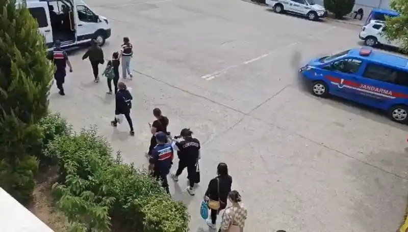 Taylandlı Kadınlara Fuhuş İçin Çalışma İzni Vaadi: Gerçekler ve İhlaller