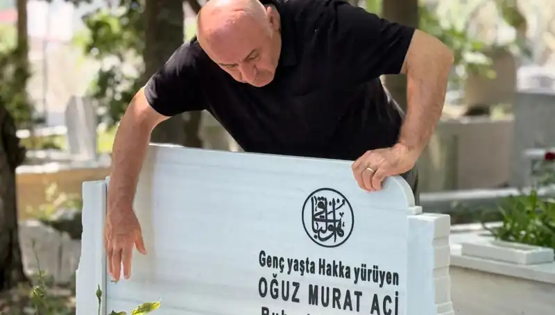 Aci Ailesinin Hüzünlü Babalar Günü: Kayıp ve Anılar İç İçe