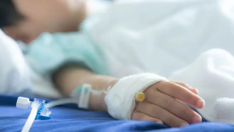 7 Yaşındaki Çocuk Mıknatıs Yutarak Ölümden Döndü: Aileye Acı Uyarı