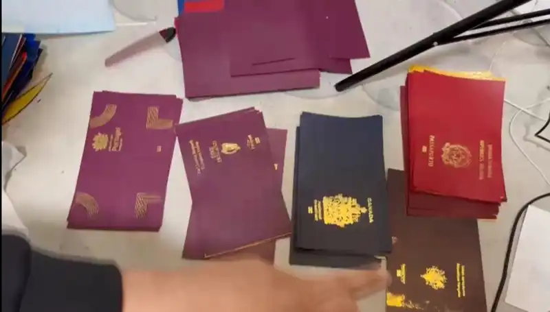 Sahte Belge Çetesi Çökertildi: Operasyonda Neler Oldu?