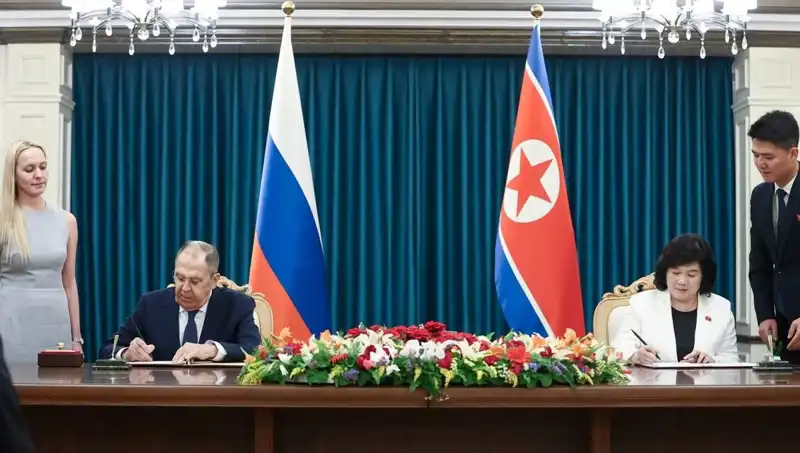 Rusya ve Kuzey Kore İlişkilerinde Yeni Dönem: Lavrov'un Kritik Görüşmesi