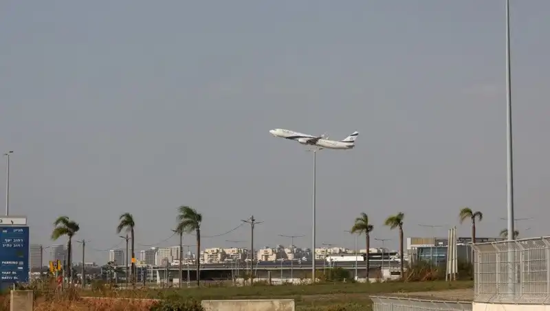 Husiler'den İsrail'in Ben Gurion Havalimanı'na Şok Füze Saldırısı