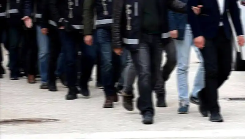 Kadın Profiliyle Kandıran Çeteye Şok Baskın: "Balkız" Tuzağı