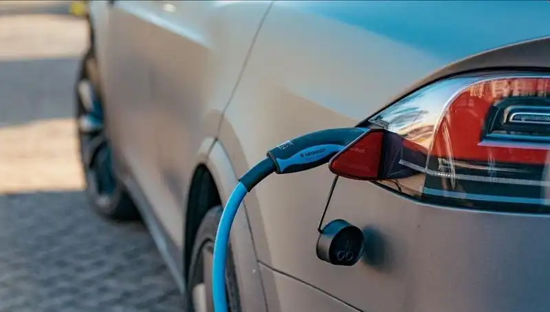 Elektrikli Araç Alımında Gerileme: Tüketicilerin Tercihleri Değişiyor