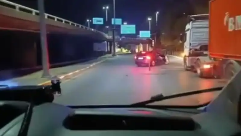 İstanbul'da Kaçakçılıkta Tarihi Operasyon: 36 Milyon TL'lik Malzeme Ele Geçirildi!