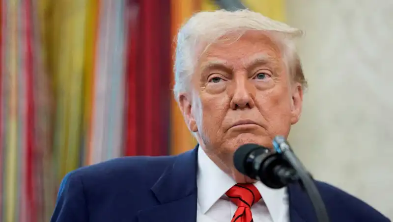 Trump'ın G7 Zirvesinden Erken Ayrılması: Beyaz Saray'da Acil Durum!